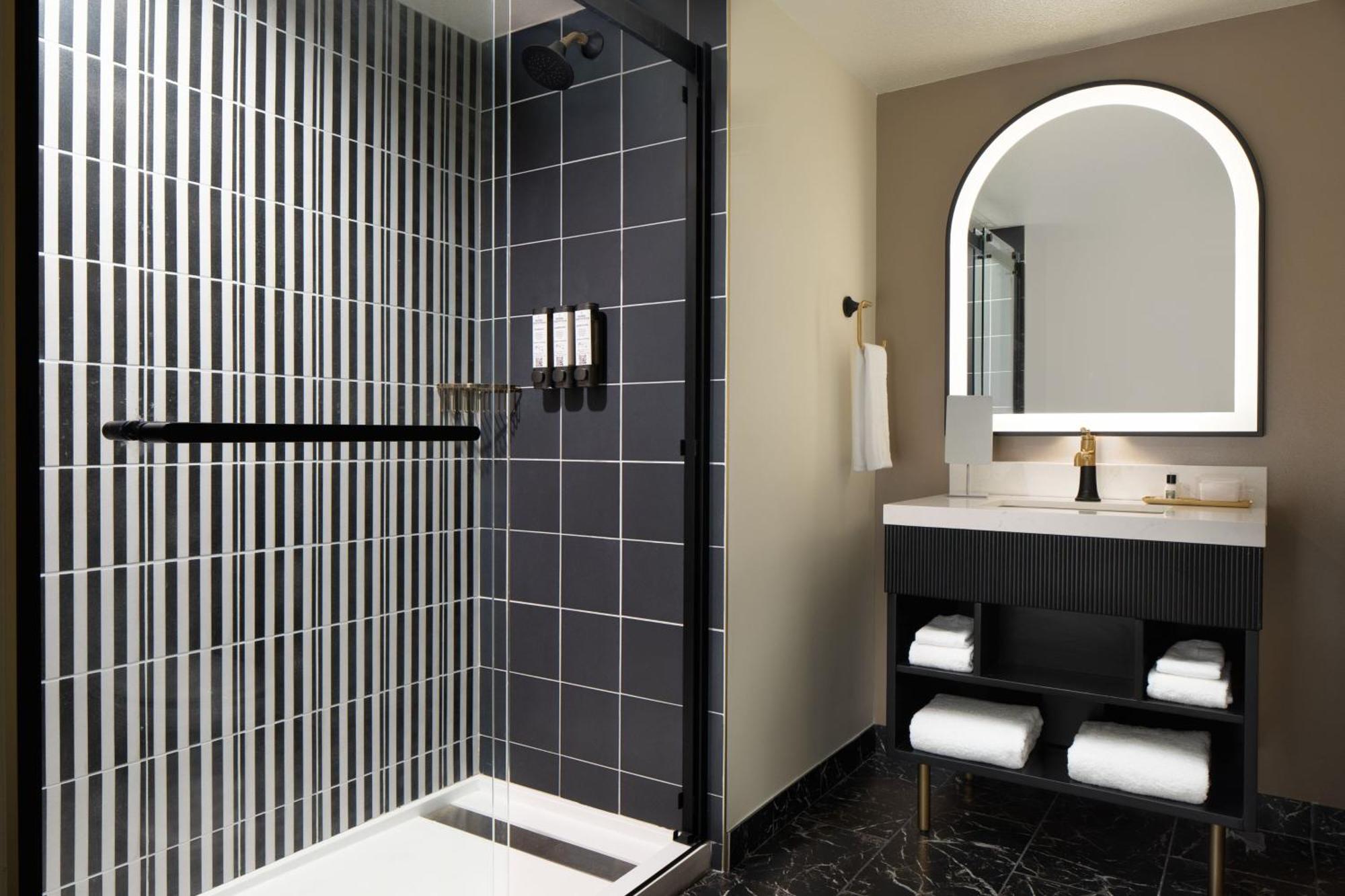 The Lasalle Hotel, Bryan College Station, A Tribute Portfolio Hotel Екстер'єр фото