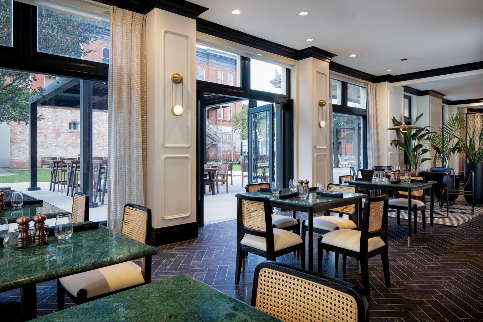 The Lasalle Hotel, Bryan College Station, A Tribute Portfolio Hotel Екстер'єр фото